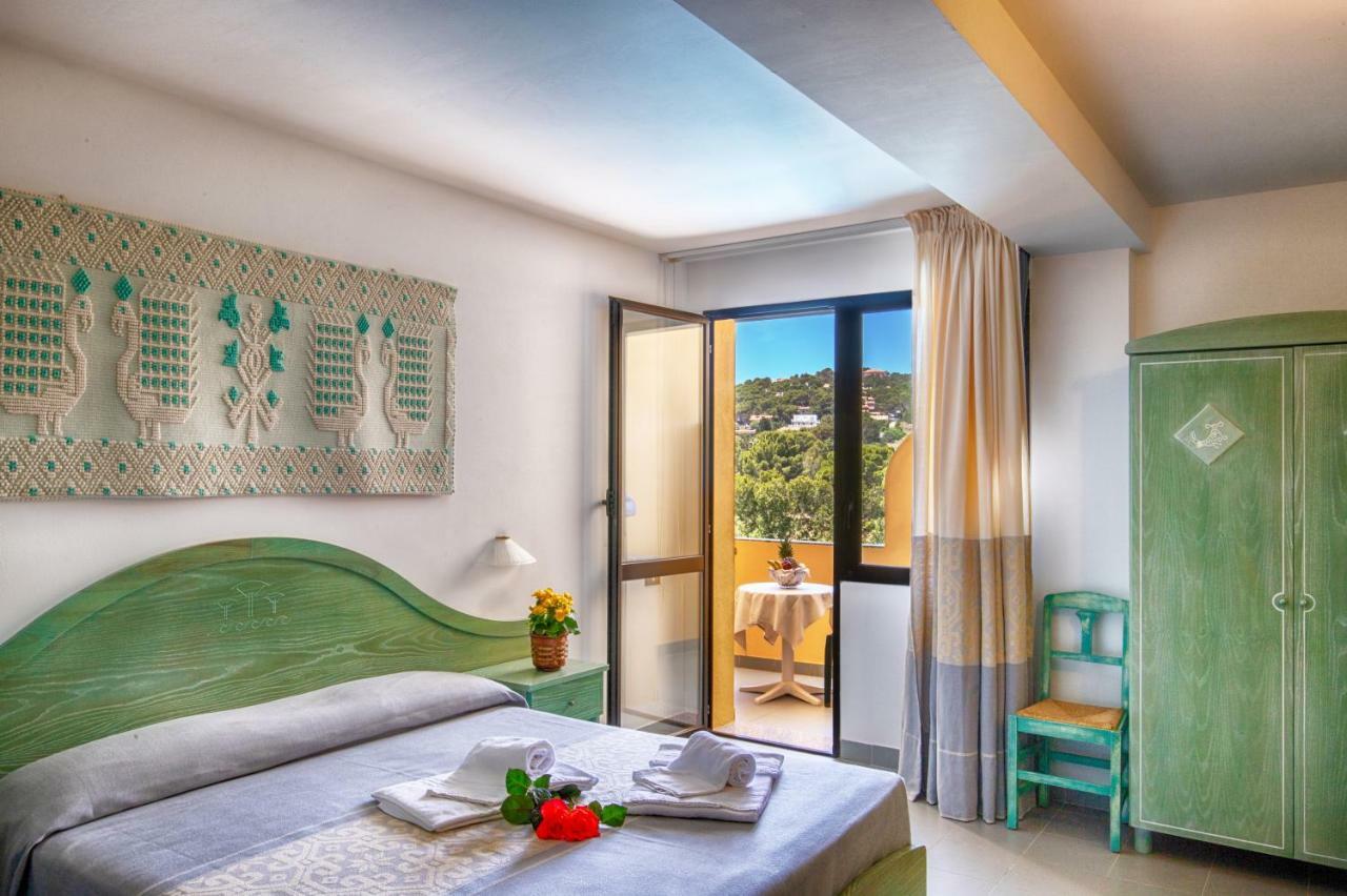 Hotel Cala Dei Pini Porto Pino Extérieur photo