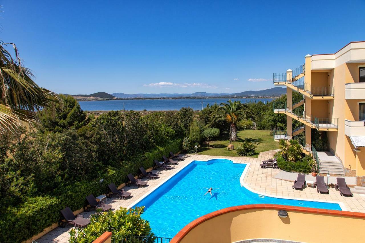 Hotel Cala Dei Pini Porto Pino Extérieur photo